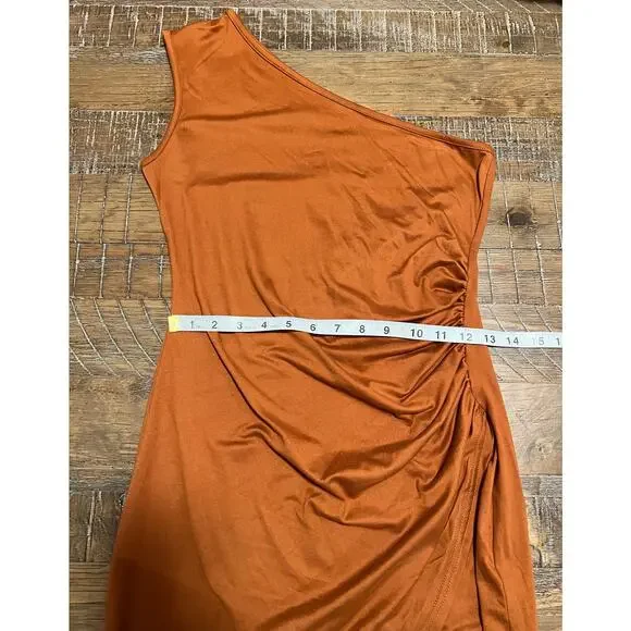 One-Shoulder Dress Bodycon Silhouette Med Ruched Side Asymmetrical Wrap-Style - Picture 6 of 9